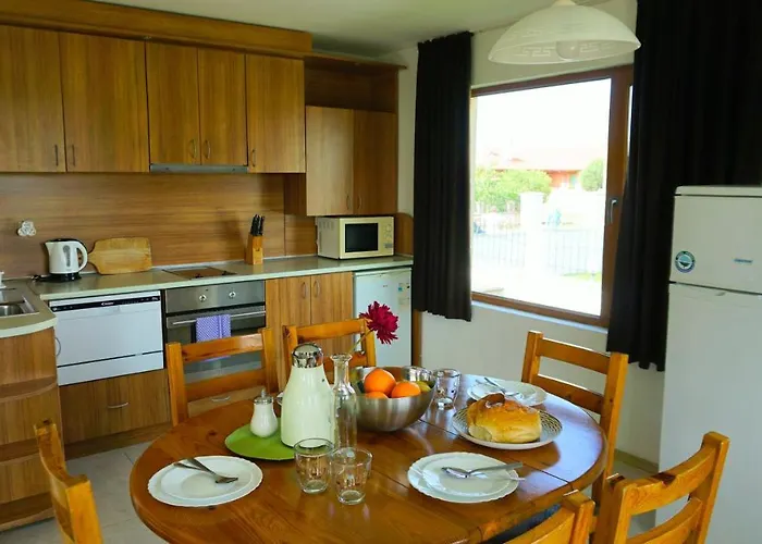 別荘 роза - Rosa