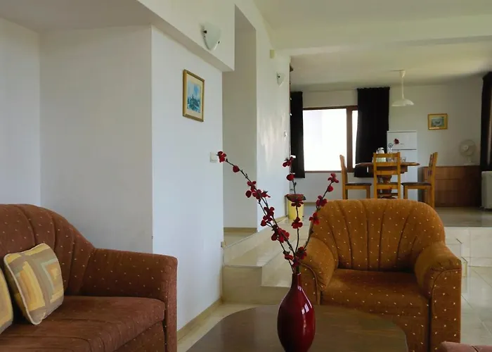 роза - Rosa 別荘 Bŭlgarevo