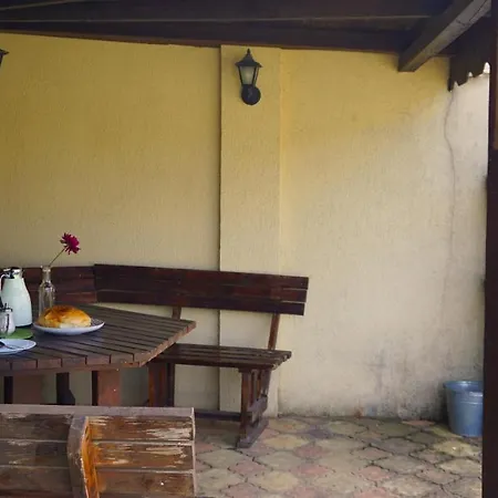 роза - Rosa בית נופש Bŭlgarevo