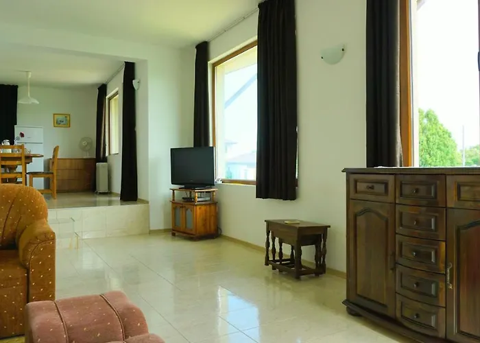 Ваканционна къща роза - Rosa