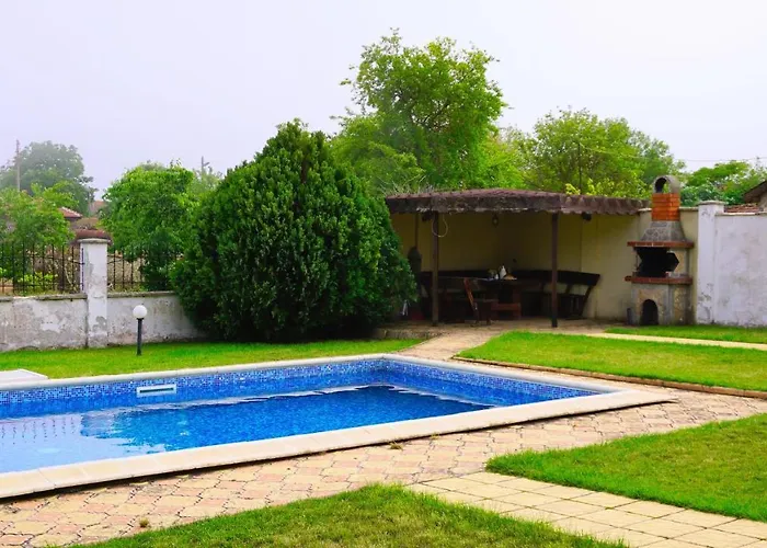 роза - Rosa Ваканционна къща *